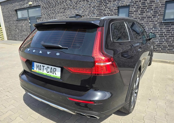 Volvo V60 Cross Country cena 132900 przebieg: 179000, rok produkcji 2020 z Zabrze małe 781